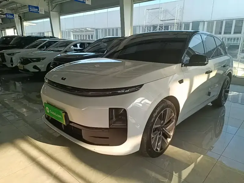Li Auto Li L6, 2025