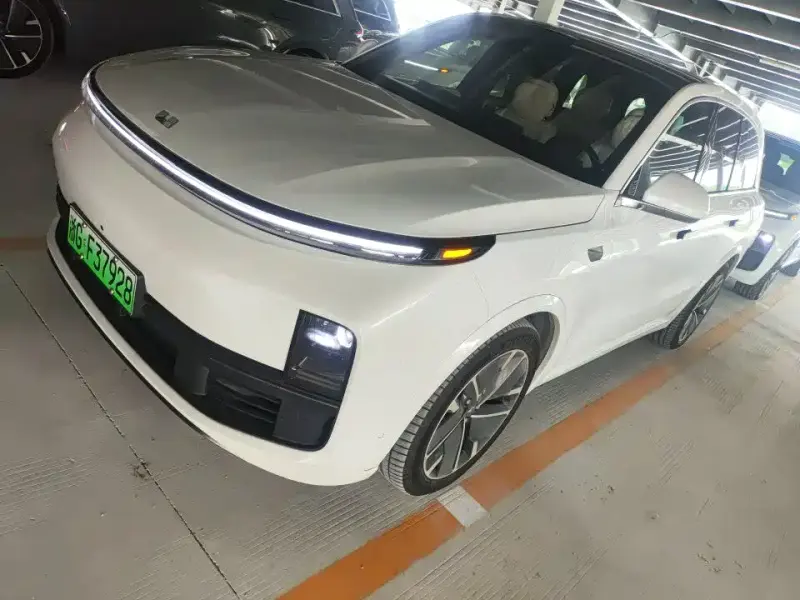 Li Auto Li L8, 2025