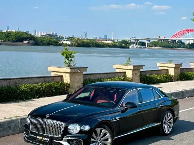 Bentley Flying Spur, 2021