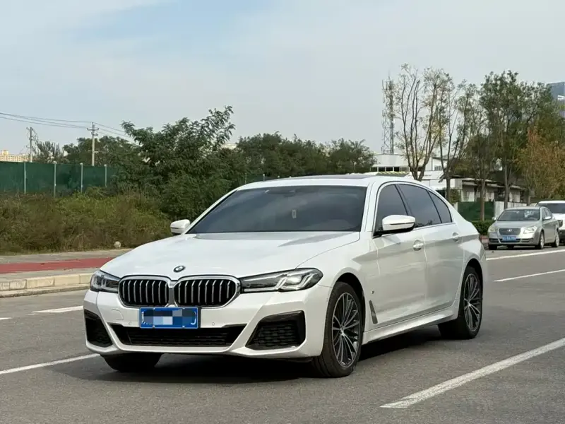 BMW 5 Series, 2022