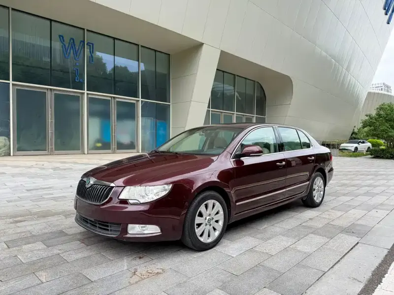 Skoda Superb, 2013