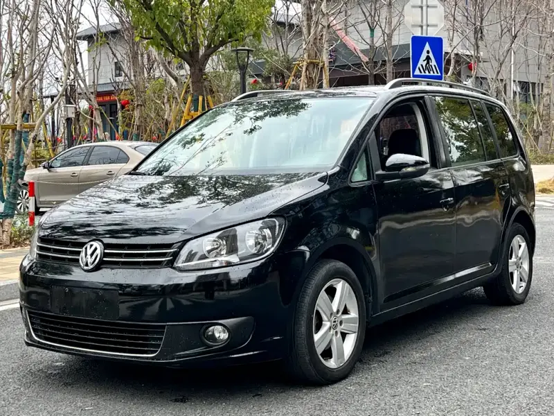 Volkswagen Touran, 2015