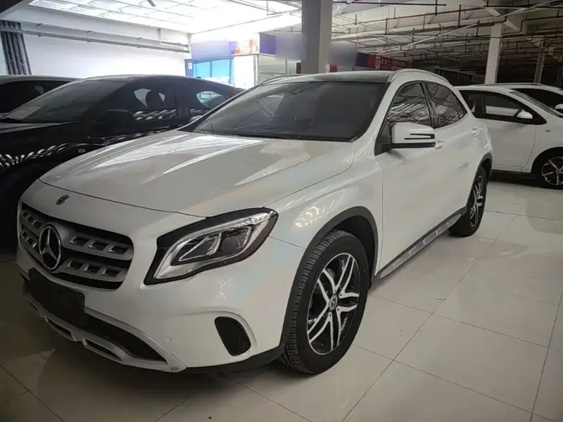 Mercedes-Benz GLA, 2018