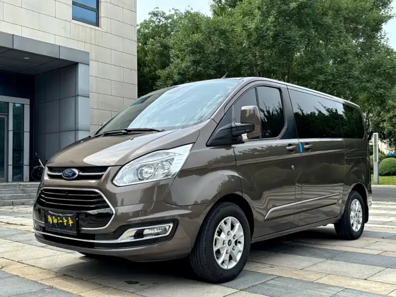 Ford Tourneo, 2020