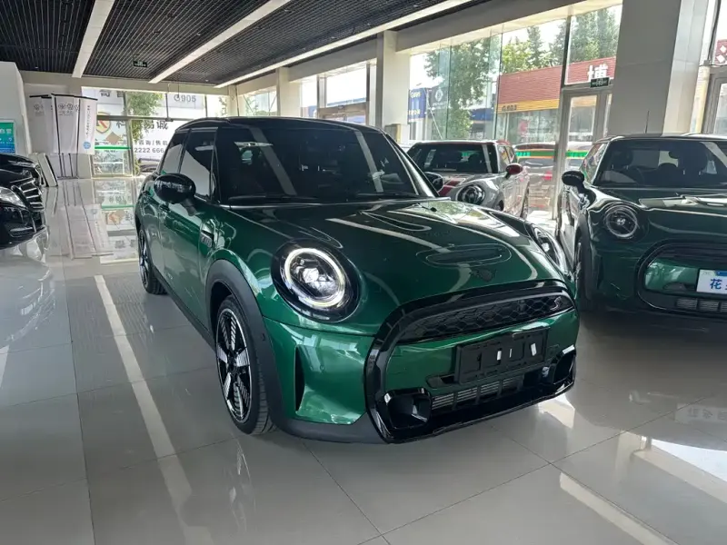 MINI Mini, 2024
