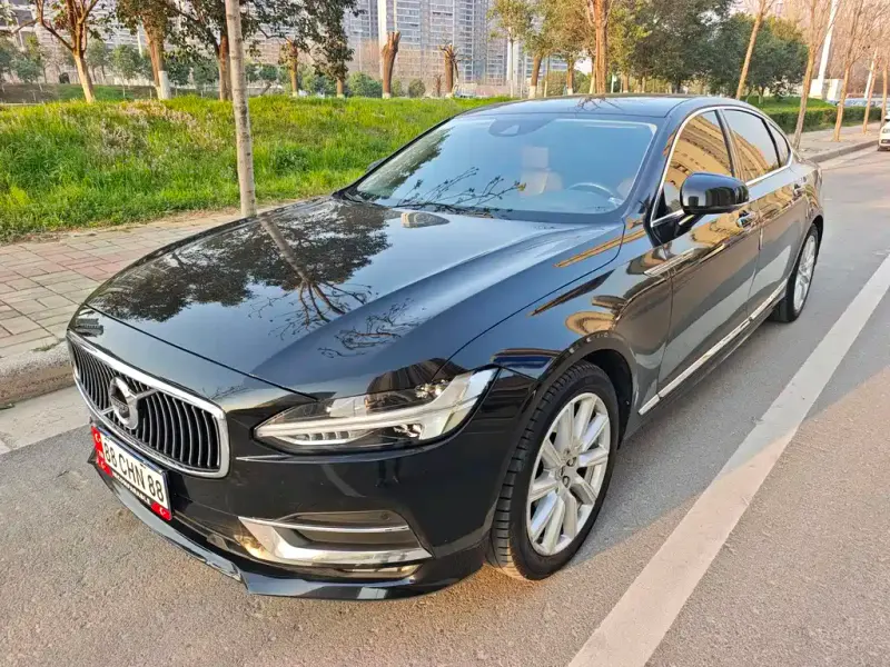 Volvo S90, 2020