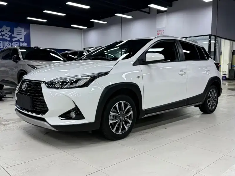 Toyota Yaris L, 2023 — фото 1