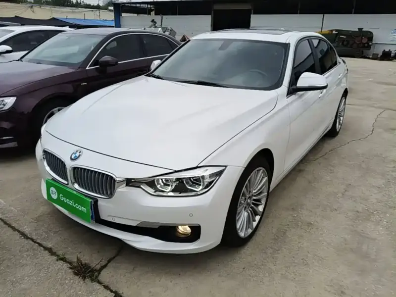 BMW 3 Series, 2018 — фото 1