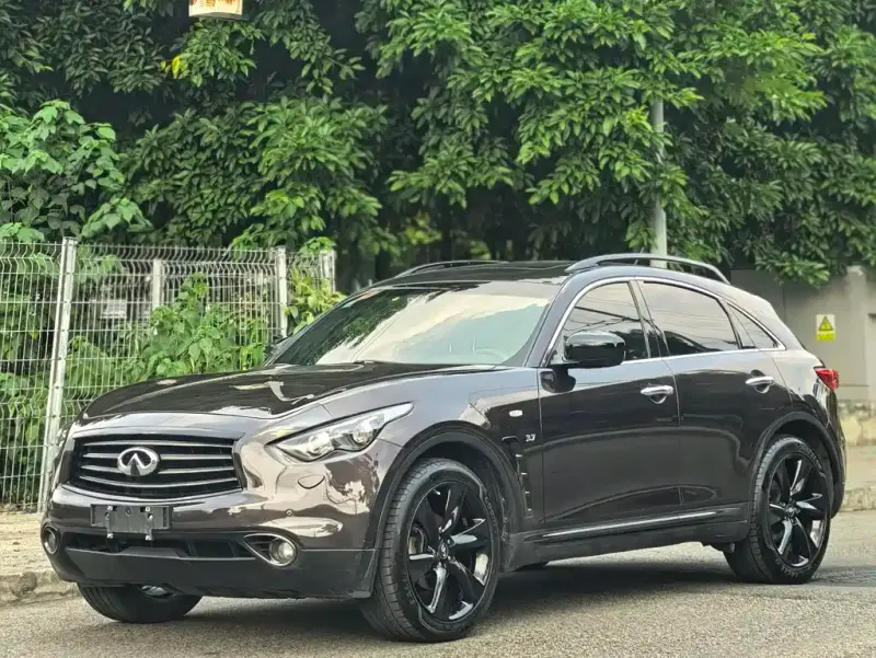 Infiniti QX70, 2016