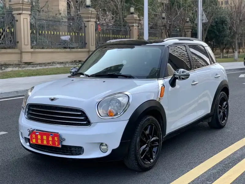 MINI Countryman, 2012