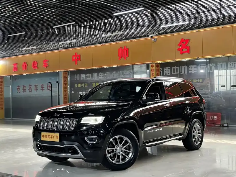 Jeep Grand Cherokee (Import), 2015