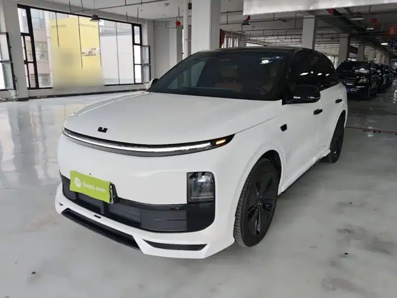 Li Auto Li L6, 2025