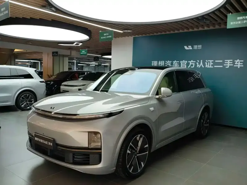 Li Auto Li L8, 2025