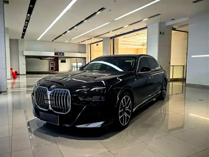 BMW 7 Series, 2023