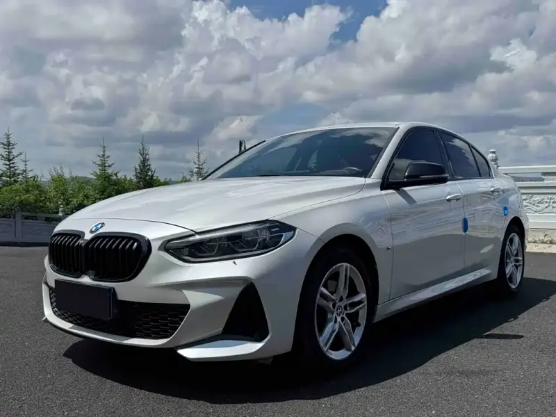 BMW 1 Series, 2022