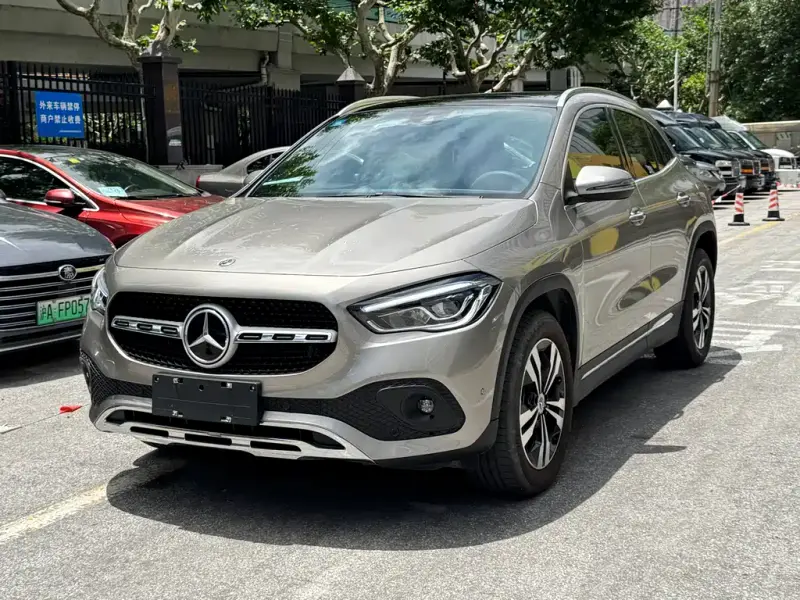 Mercedes-Benz GLA, 2023