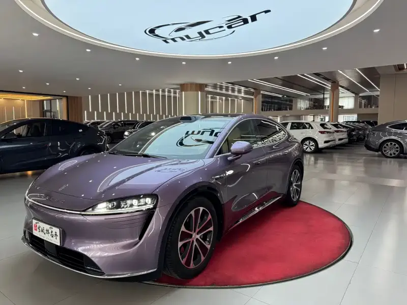 Luxeed Zhijie R7, 2025