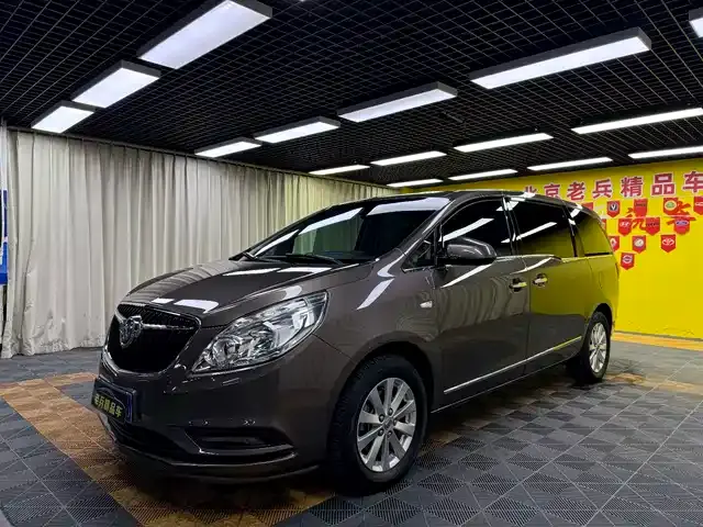 Buick GL8, 2019