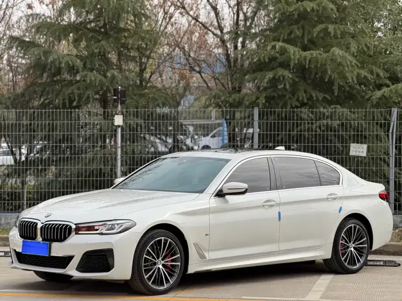 BMW 5 Series, 2024
