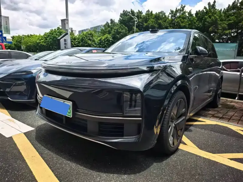 Li Auto Li L9, 2025
