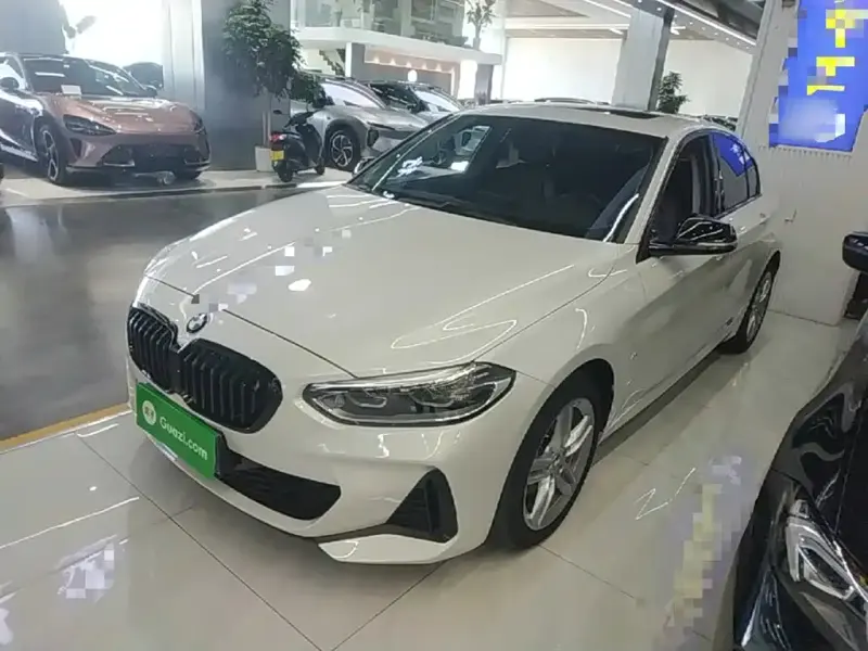 BMW 1 Series, 2021