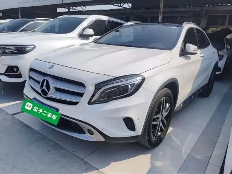 Mercedes-Benz GLA, 2015 — фото 1