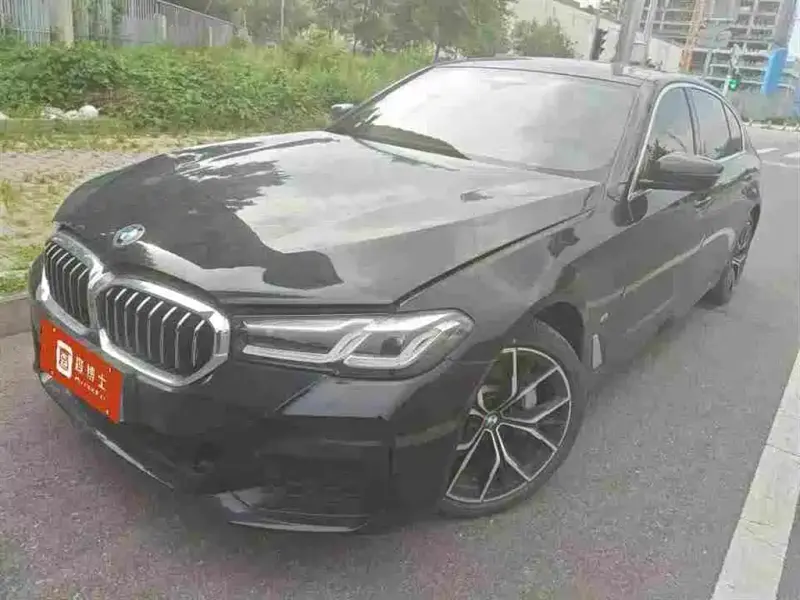 BMW 5 Series, 2022