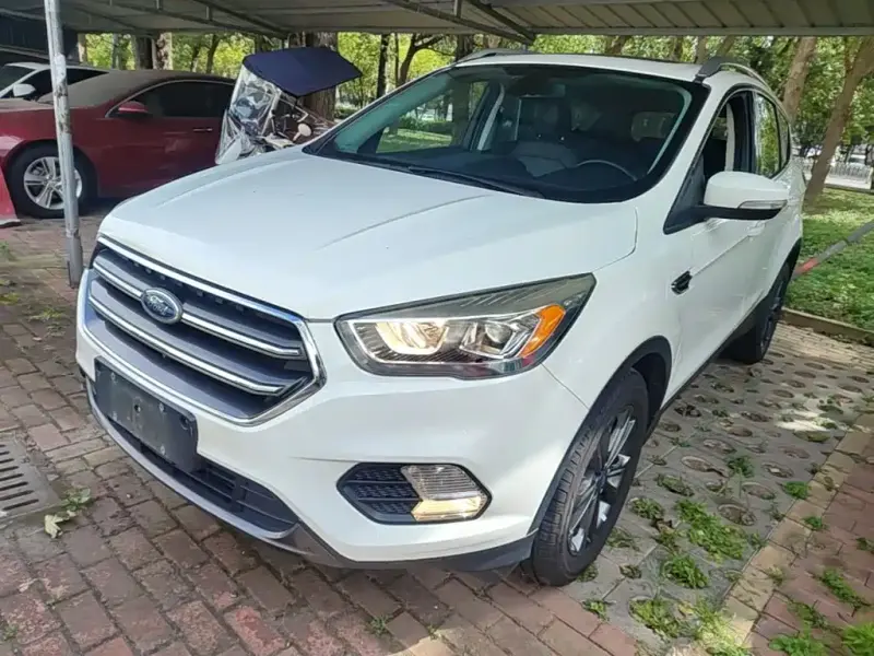 Ford Kuga, 2020
