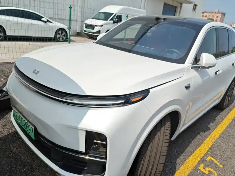 Li Auto Li L8, 2025