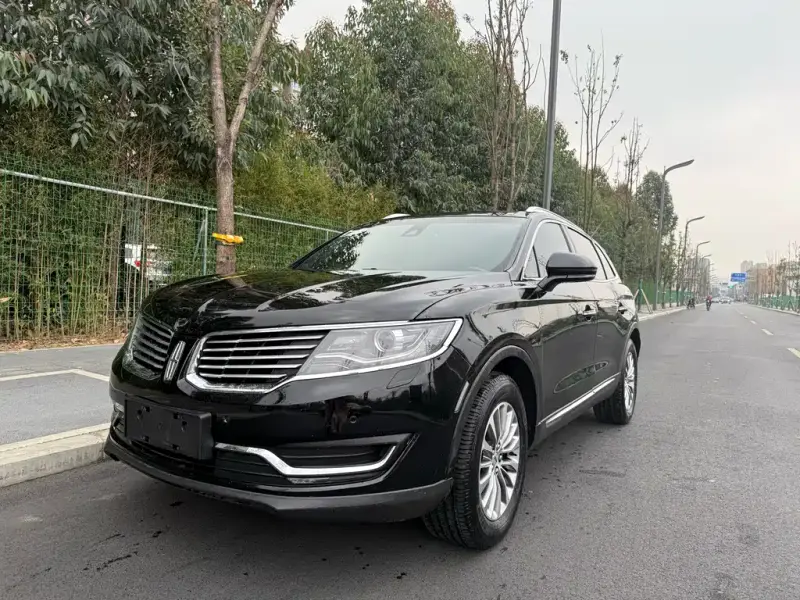 Lincoln MKX, 2017