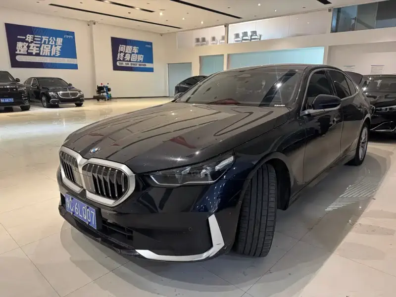 BMW 5 Series, 2024