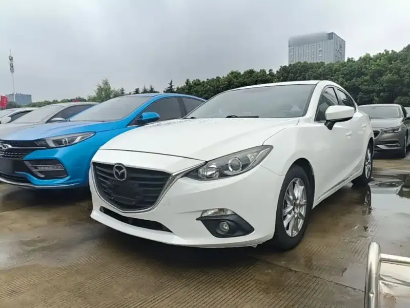 Mazda 3 Axela, 2016