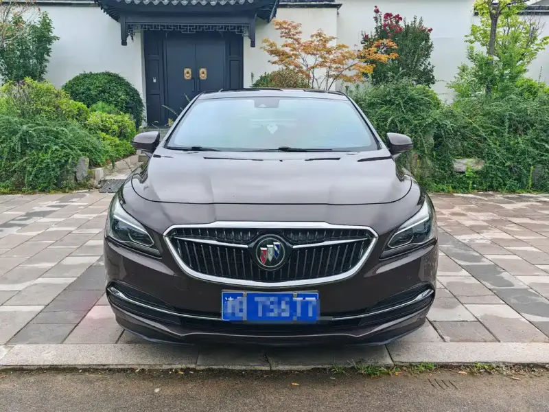 Buick LaCrosse, 2016