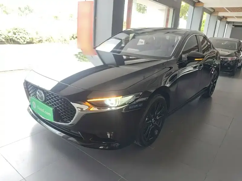Mazda 3 Axela, 2025