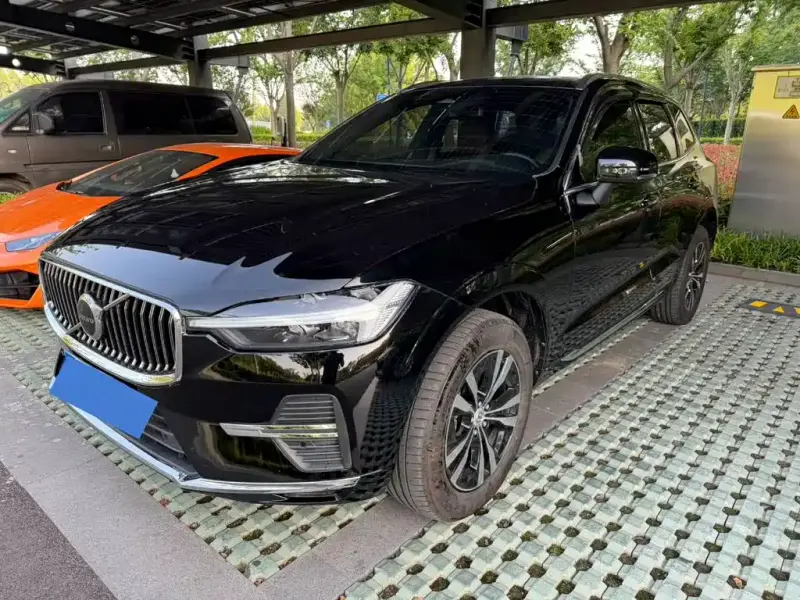 Volvo XC60, 2025