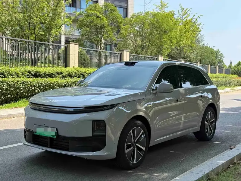 Li Auto Li L6, 2025