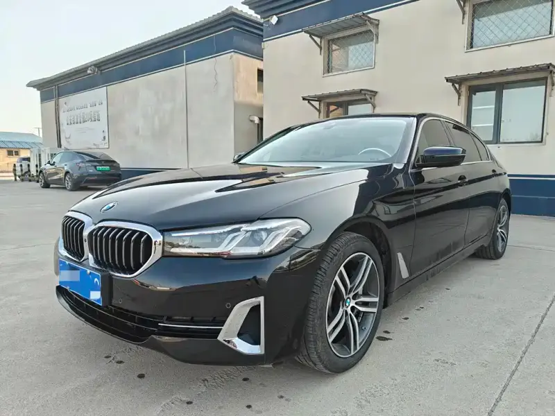 BMW 5 Series, 2022