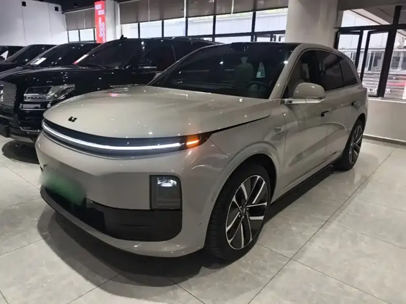 Li Auto Li L6, 2025