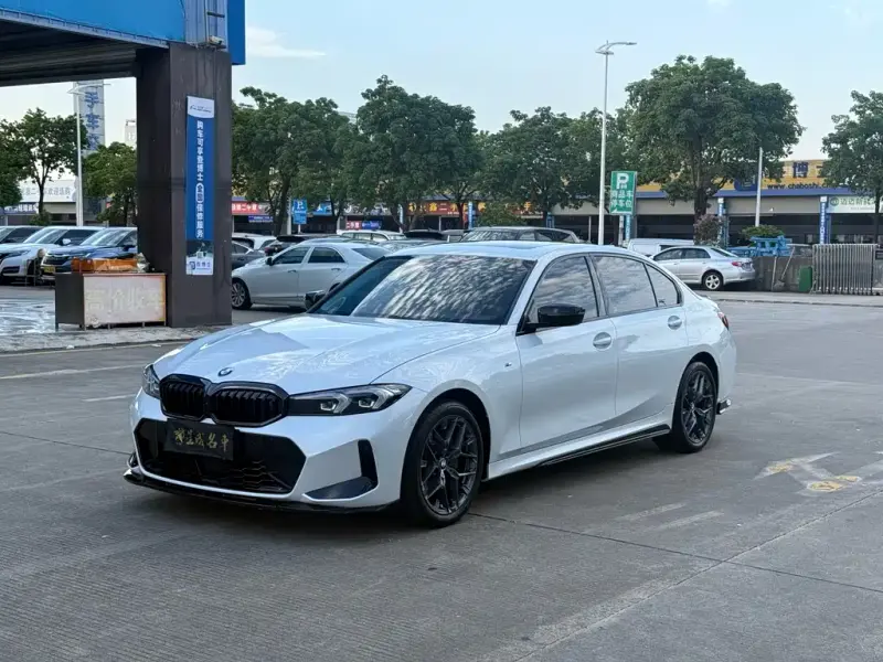 BMW 3 Series, 2025