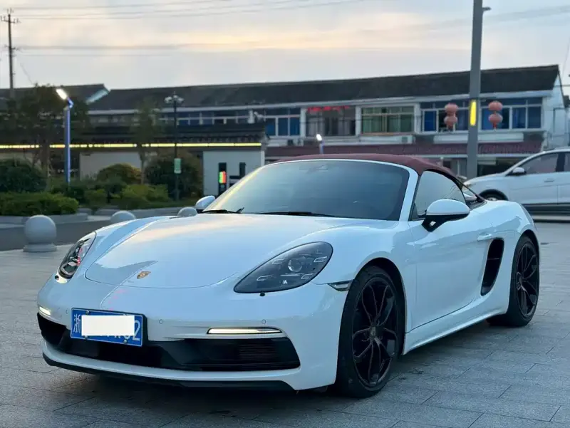 Porsche 718, 2022