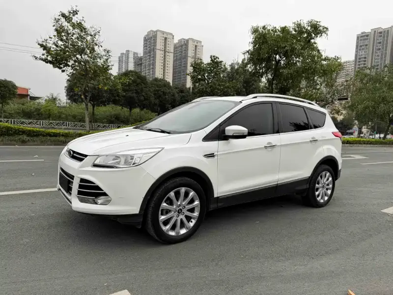 Ford Kuga, 2014