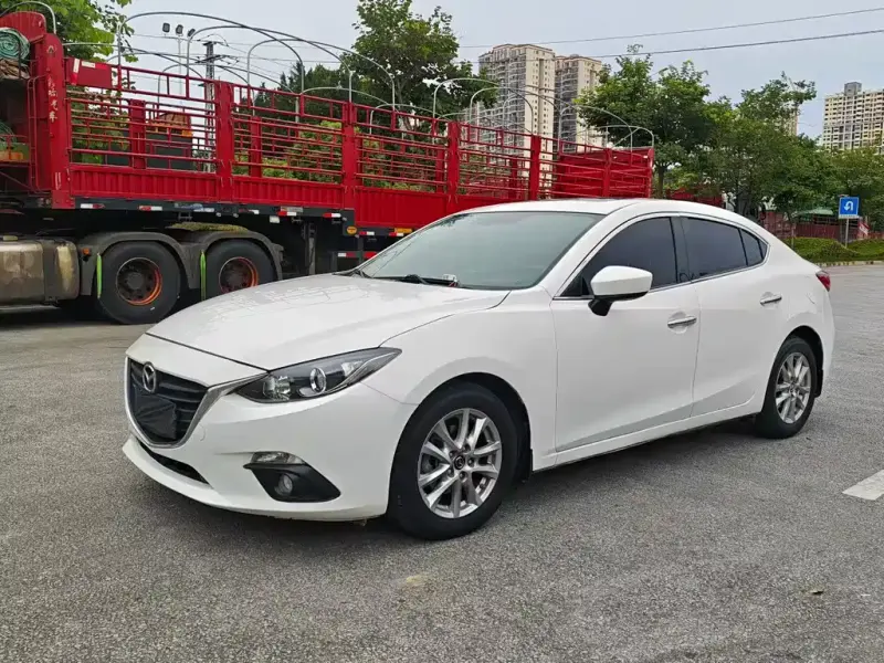 Mazda 3 Axela, 2016