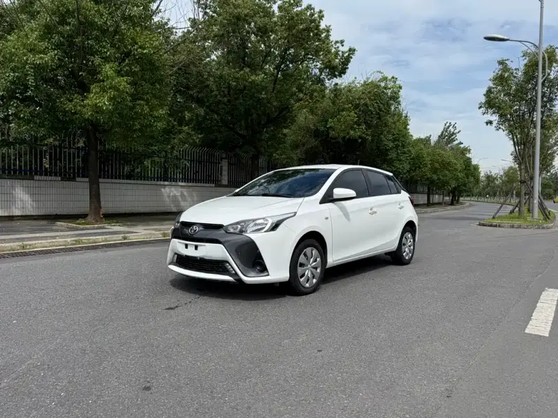 Toyota Yaris L, 2021