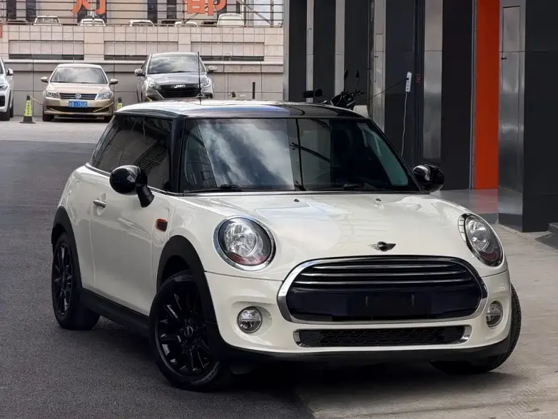 MINI Mini, 2015