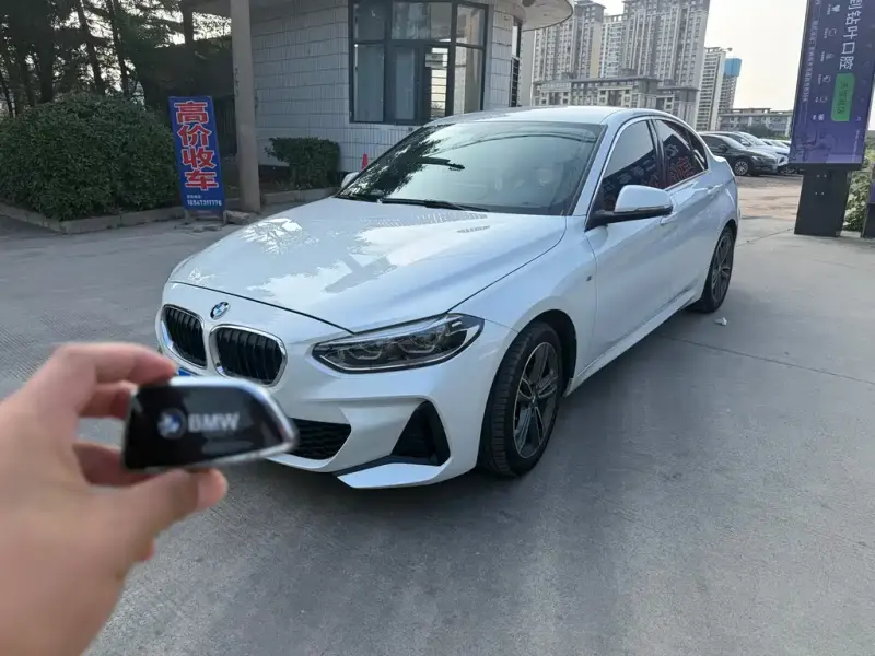 BMW 1 Series, 2022