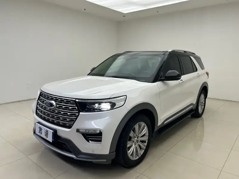 Ford Explorer Ford Explorer 2020 EcoBoost 285 4WD Titanium Gold Edition 7 seats, 2021 — фото 1