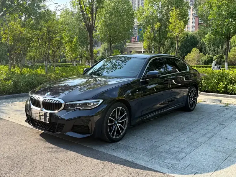 BMW 3 Series, 2022