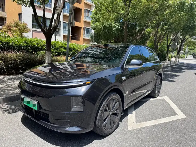 Li Auto Li L6, 2025