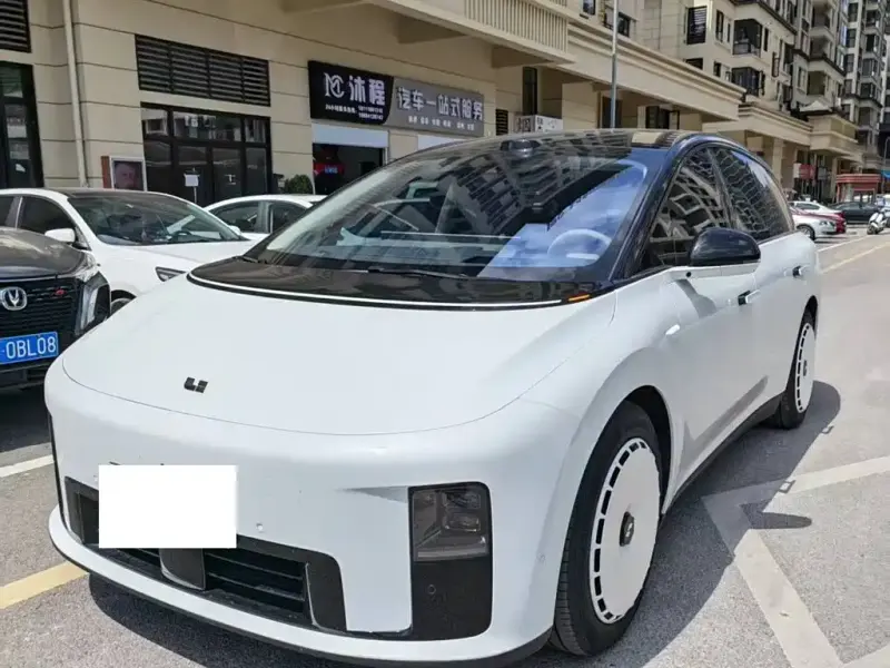 Li Auto i8, 2026