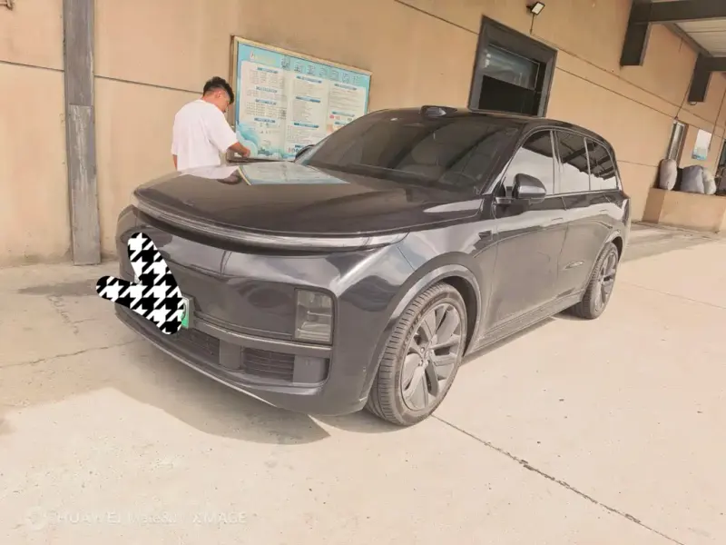 Li Auto Li L9, 2025